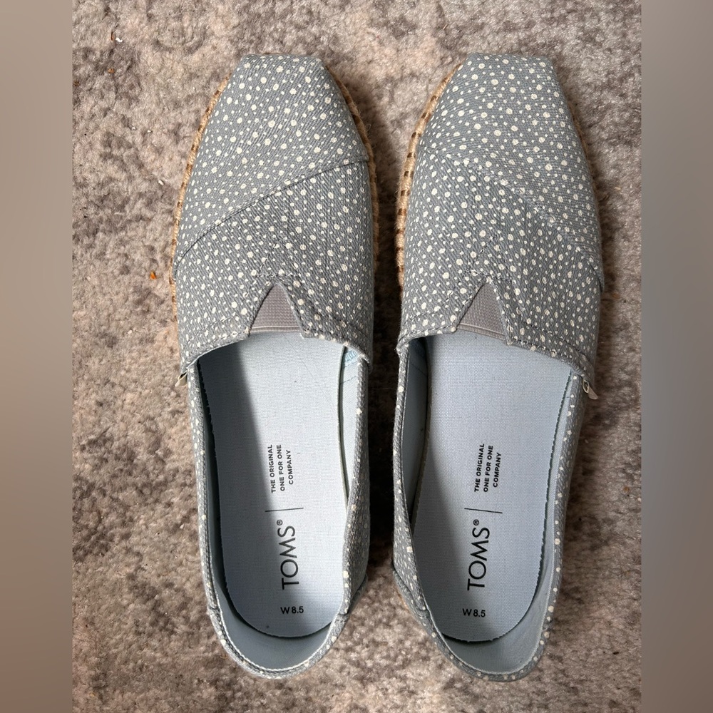 TOMS Blue Rope Shoes Wonmen’s Size 8.5